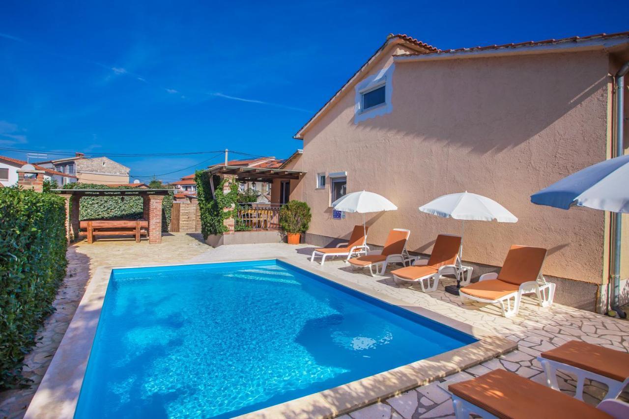 Ema-Dany Apartment Porec Exterior photo